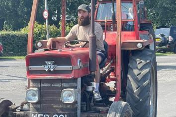Desertmartin Vintage Tractor Run raises £3,300
