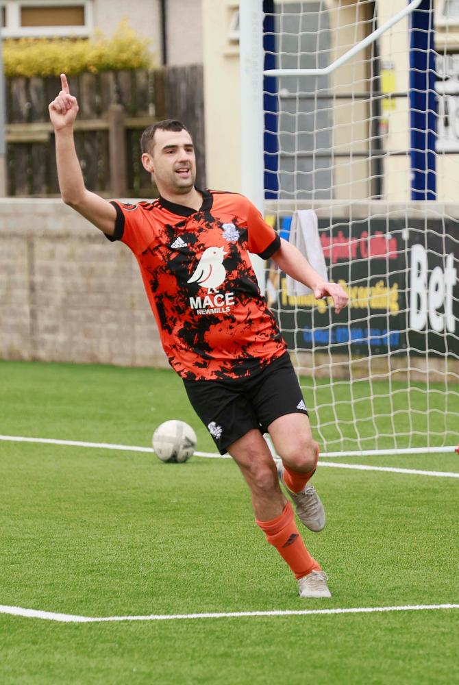 Newmills return to top of Intermediate B