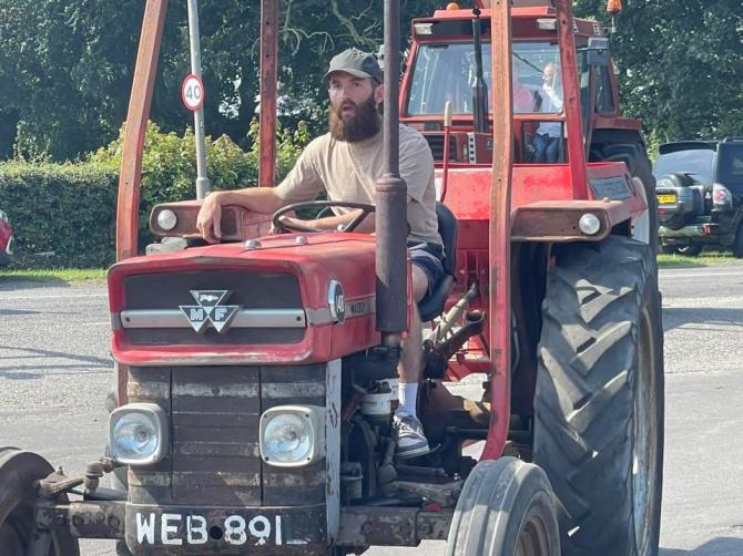 Desertmartin Vintage Tractor Run raises £3,300